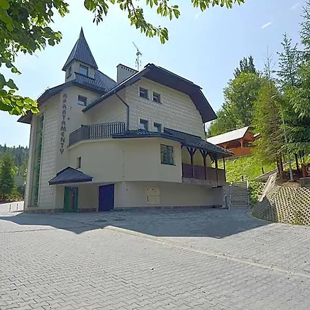 Przy Zywieckim 4*
